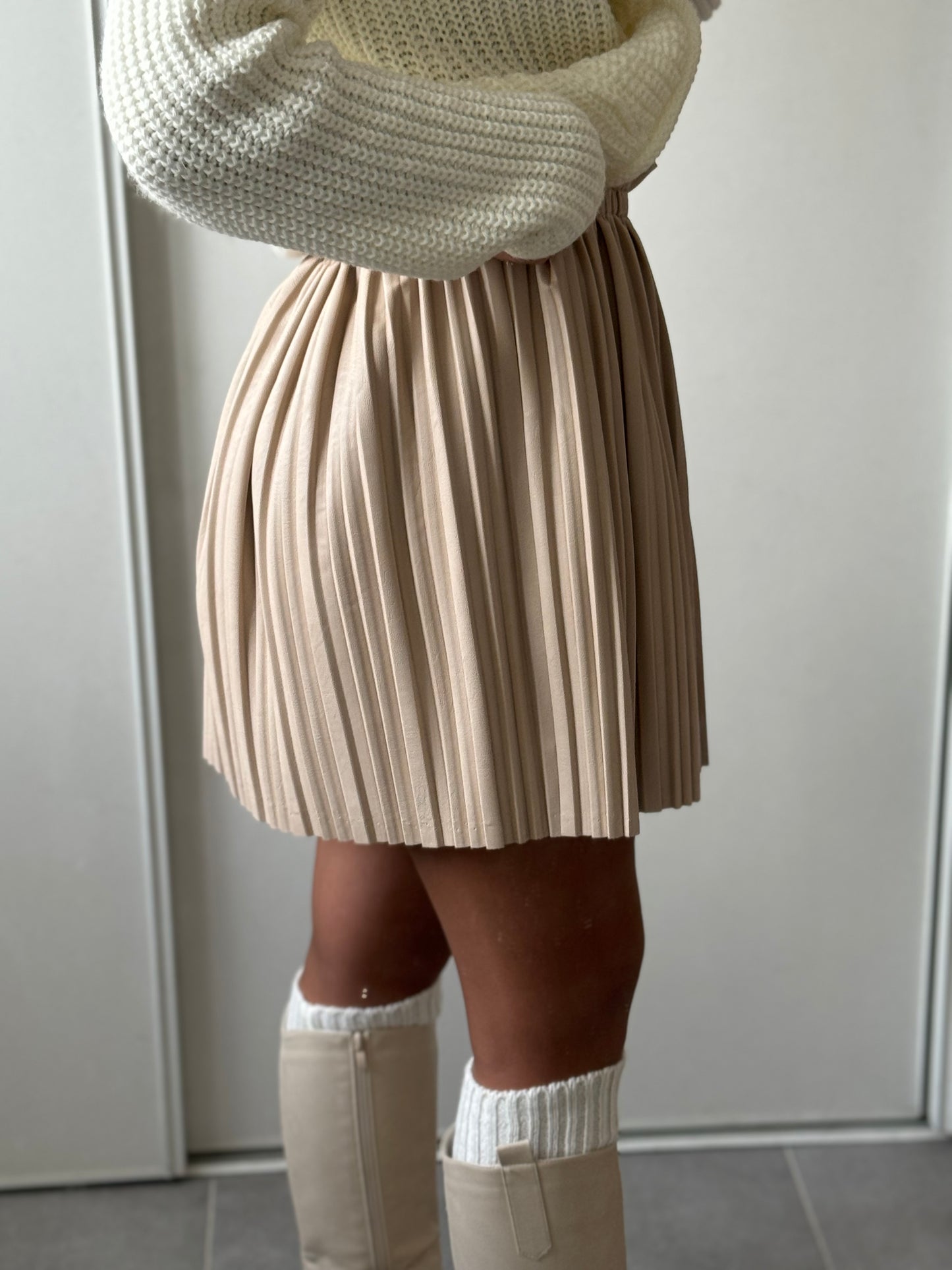 JUPE SIMILI CUIR DRAPÉ - BEIGE