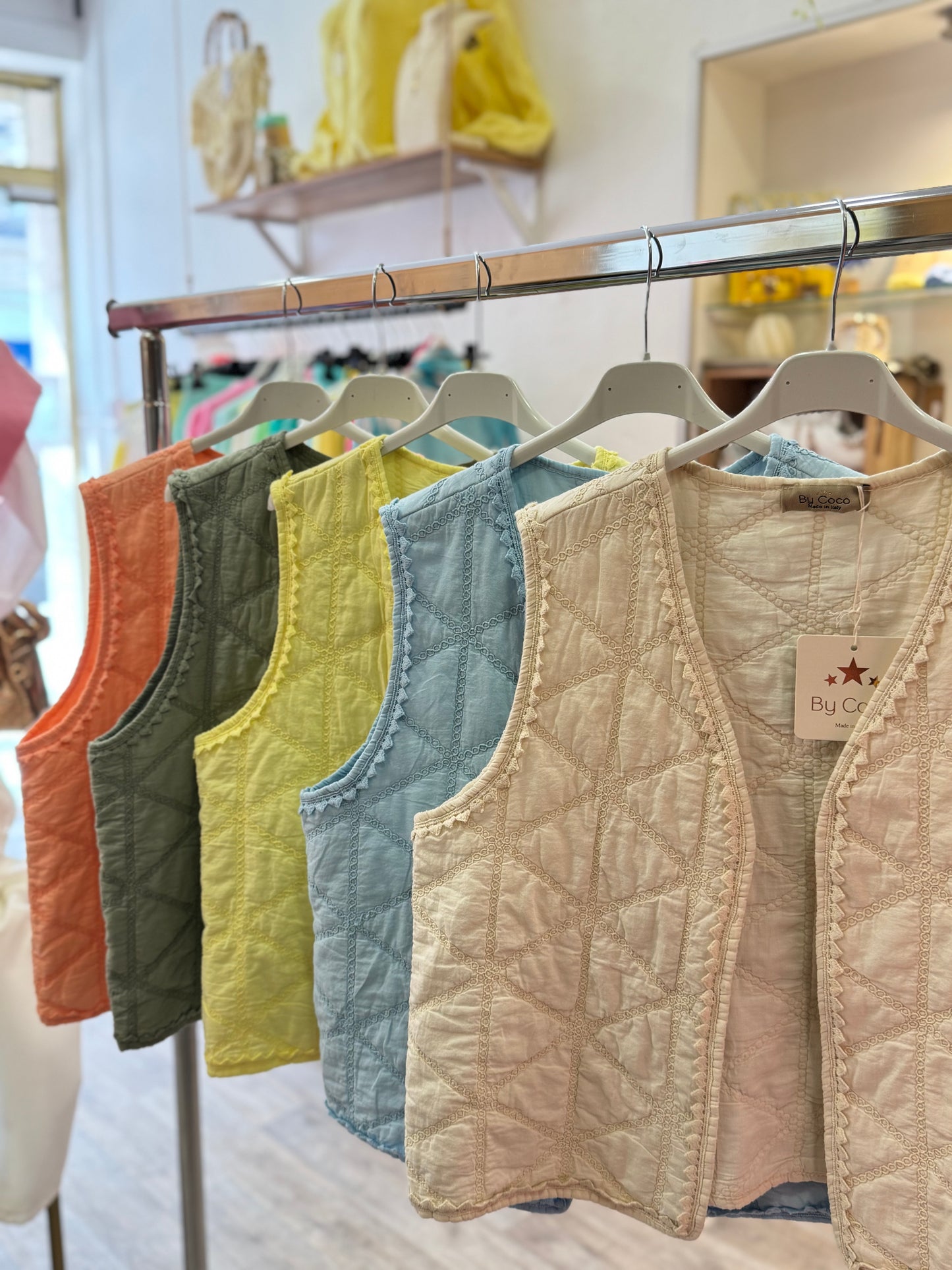 GILET SANS MANCHES GDC - LOVANA - JAUNE