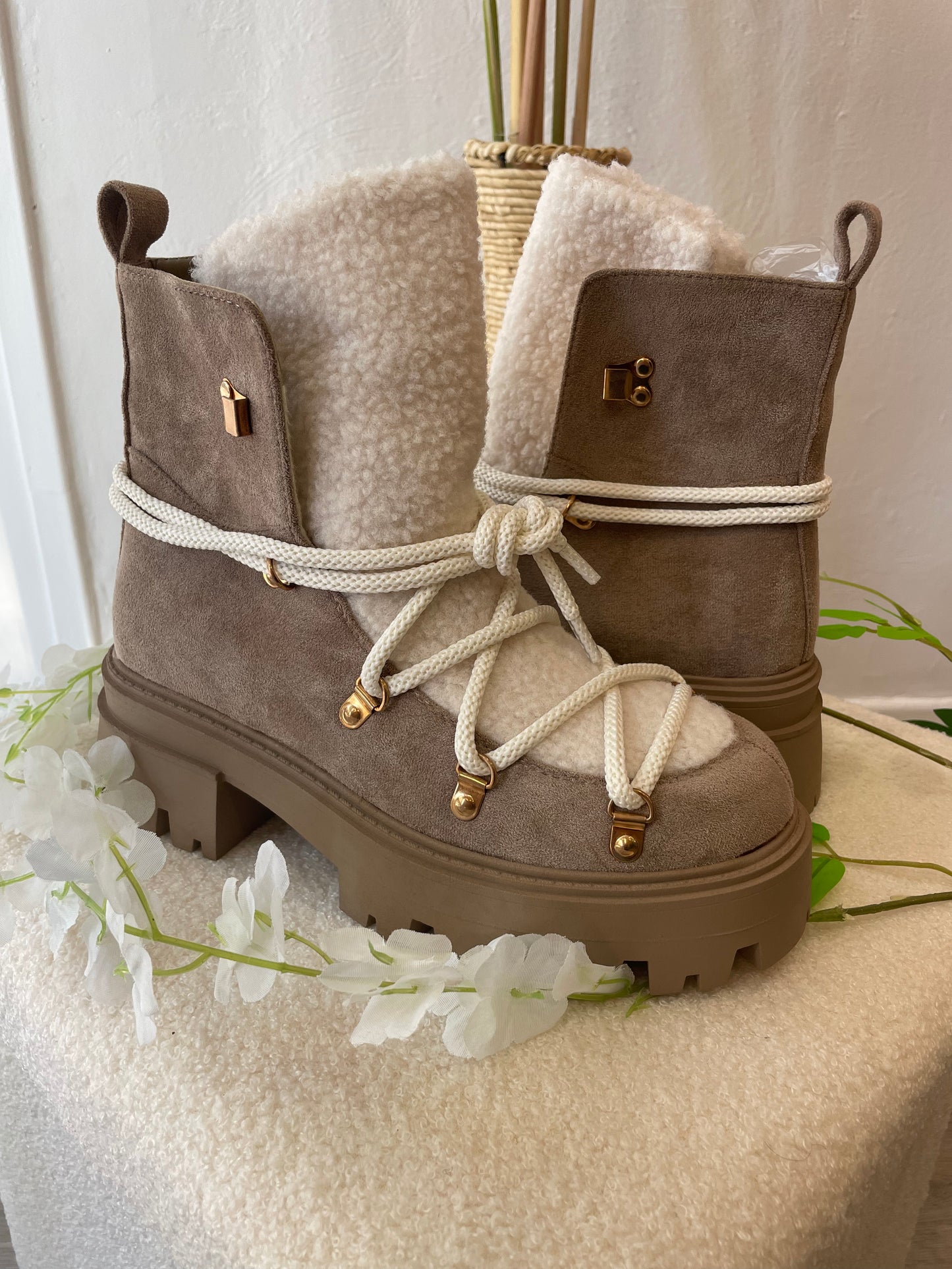 BOTTINES BOUCLETTES