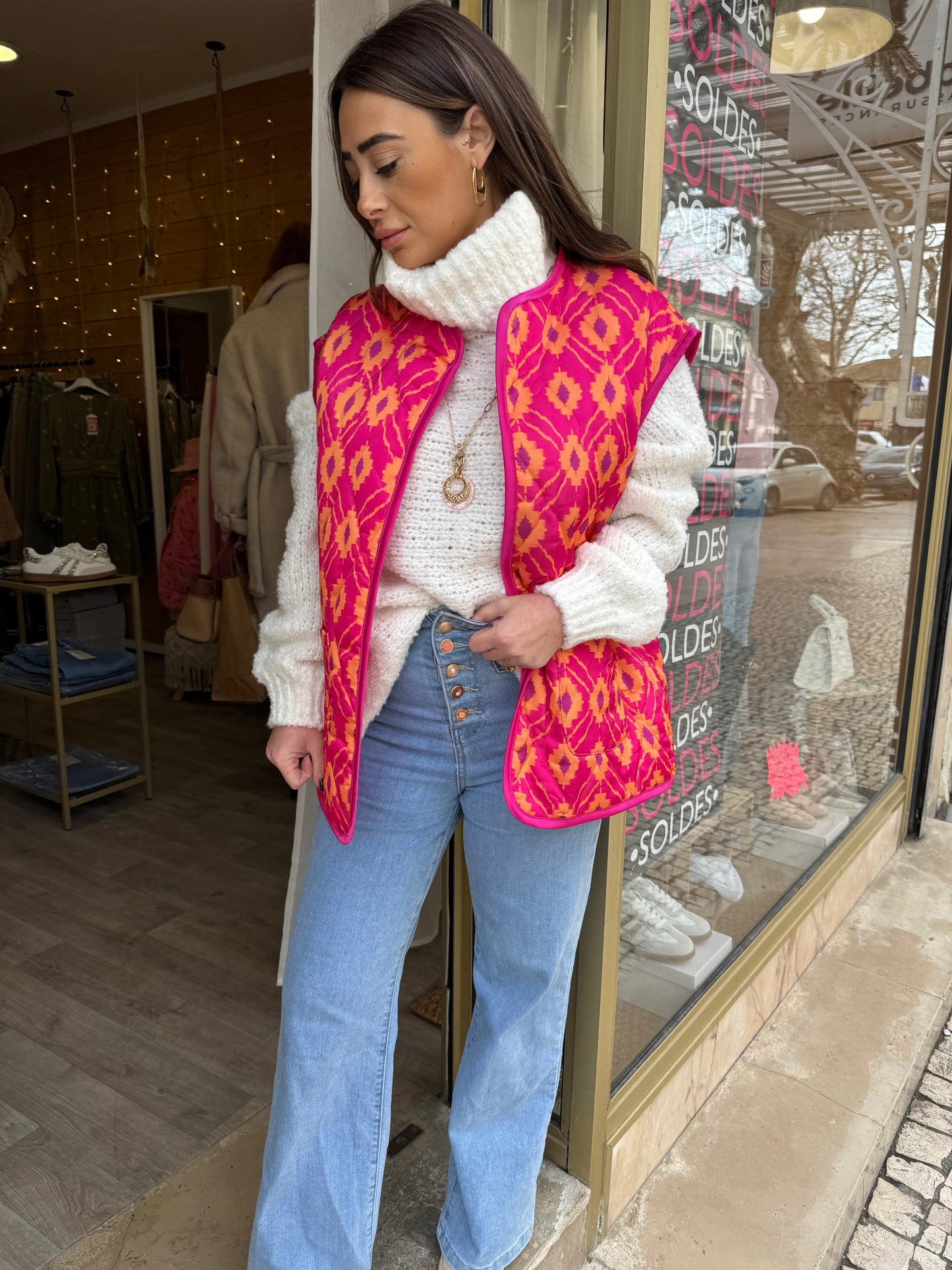 GILET SANS MANCHES MATELASSÉS AZTÈQUE FUSHIA