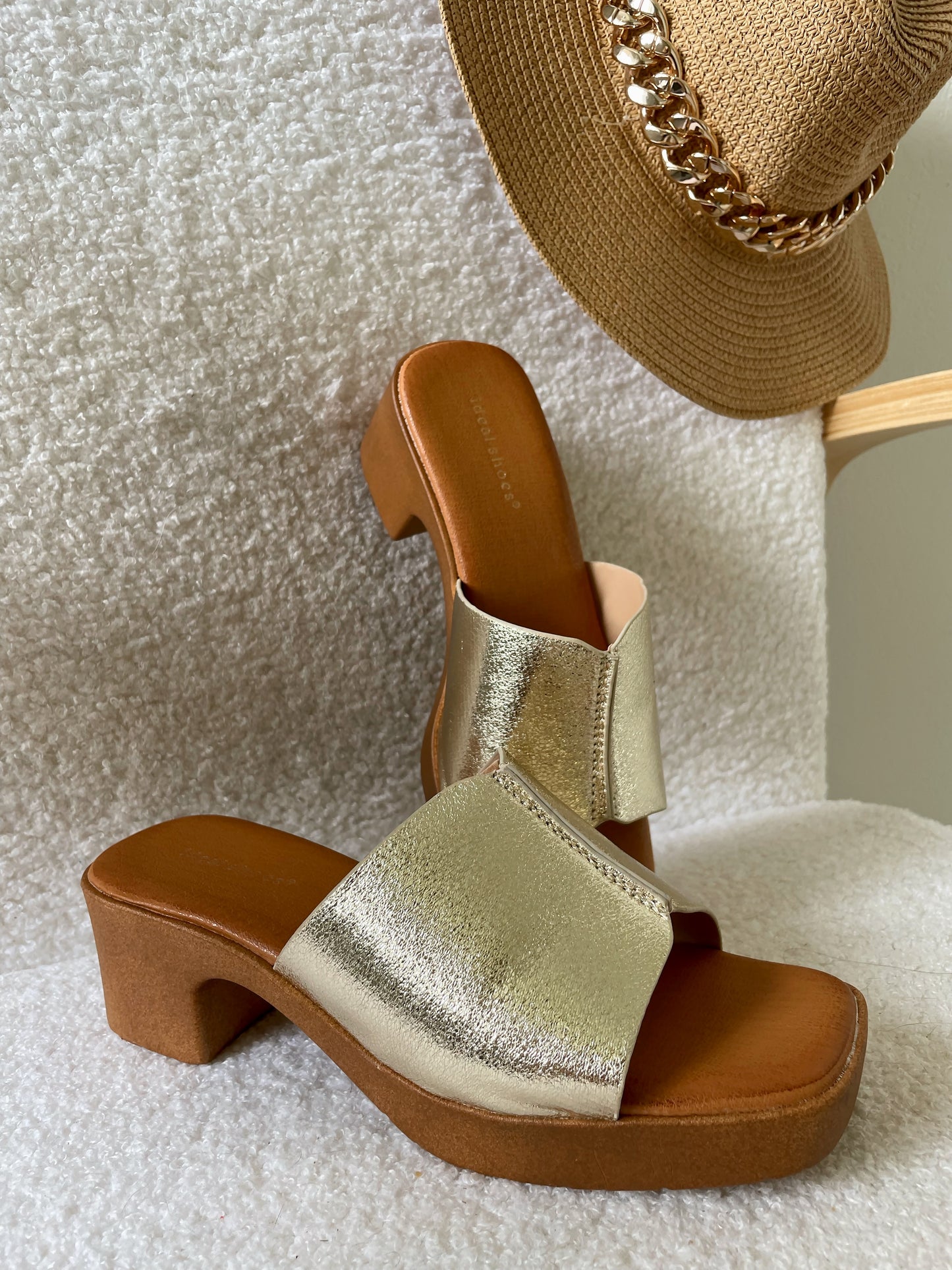 SANDALE GOLD