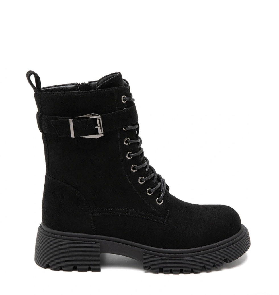 BOTTINES EN DAIM NOIR