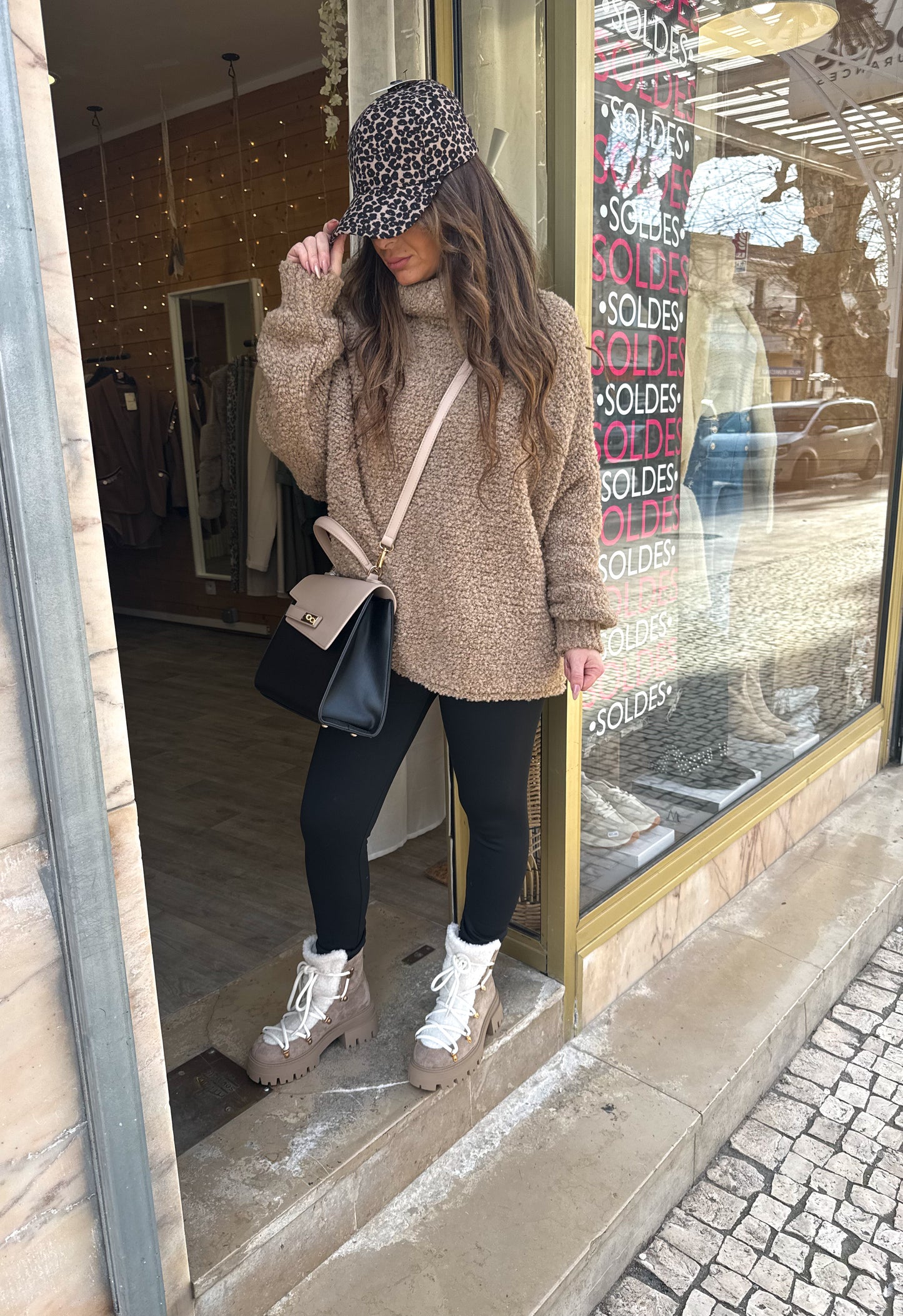 PULL MOHAIR CAMEL