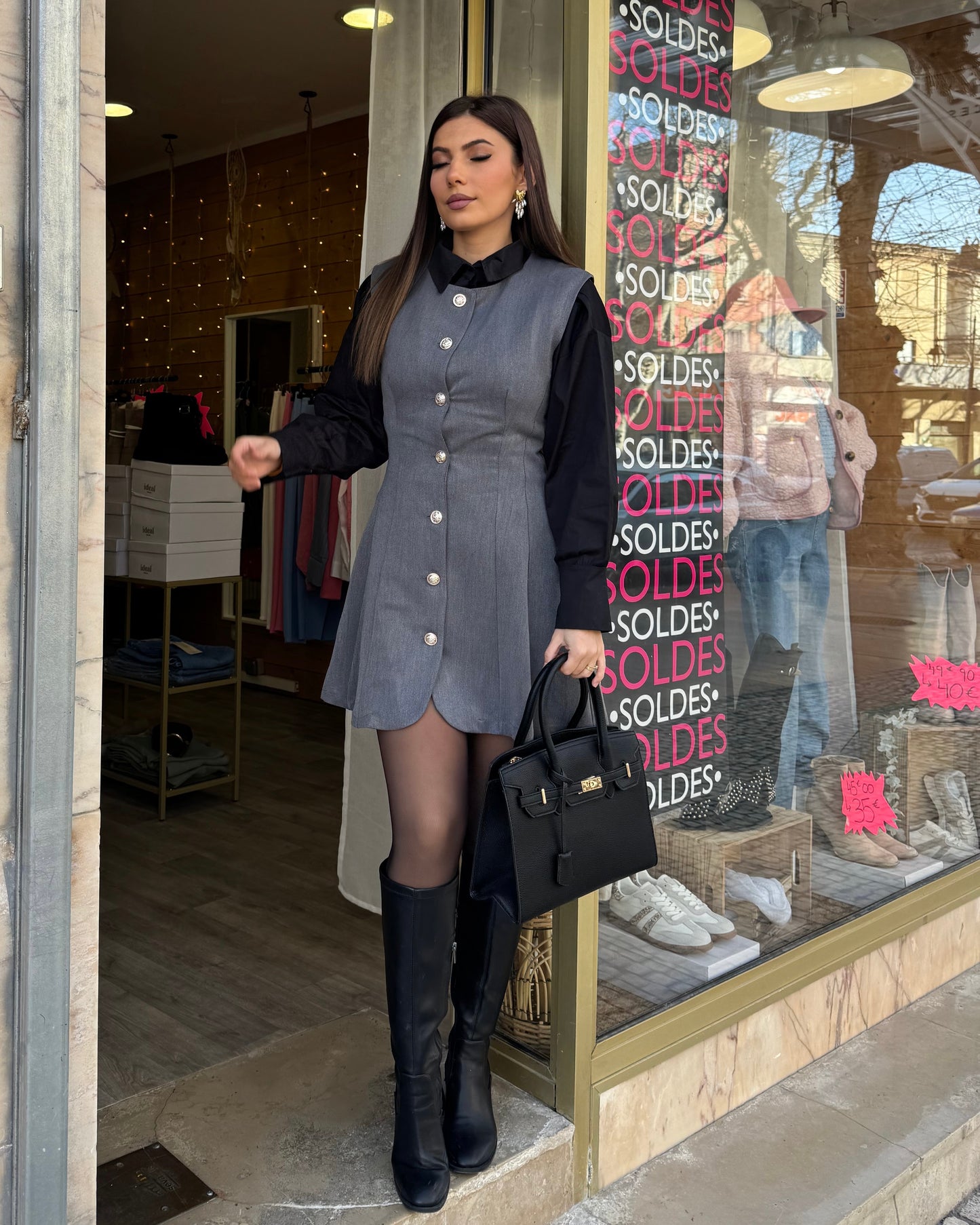 ROBE KELYA